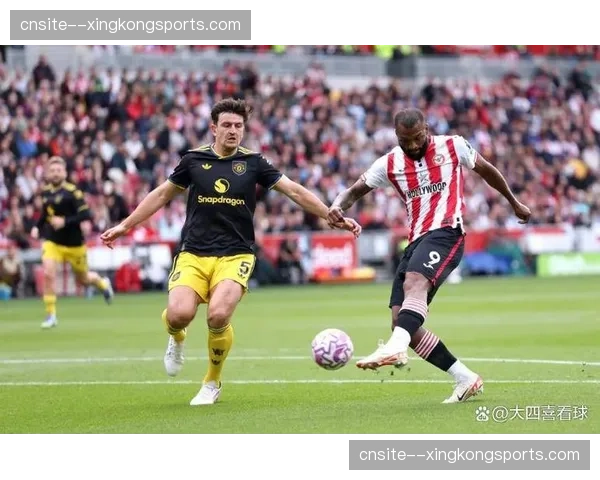 布伦特长传反击体系高效 客场对阵利兹联利用空间转换