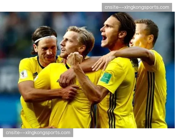 海牛叶博亚斯特兰德贝里 加纳瑞典双前锋冲击力十足